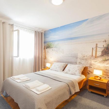 Apartments Maras Makarska Eksteriør bilde