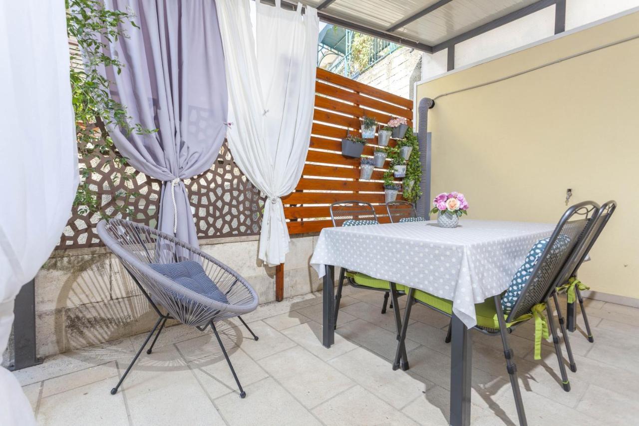 Apartments Maras Makarska Eksteriør bilde