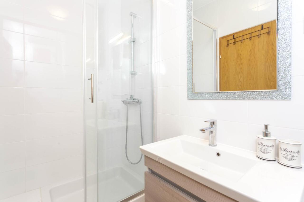 Apartments Maras Makarska Rom bilde